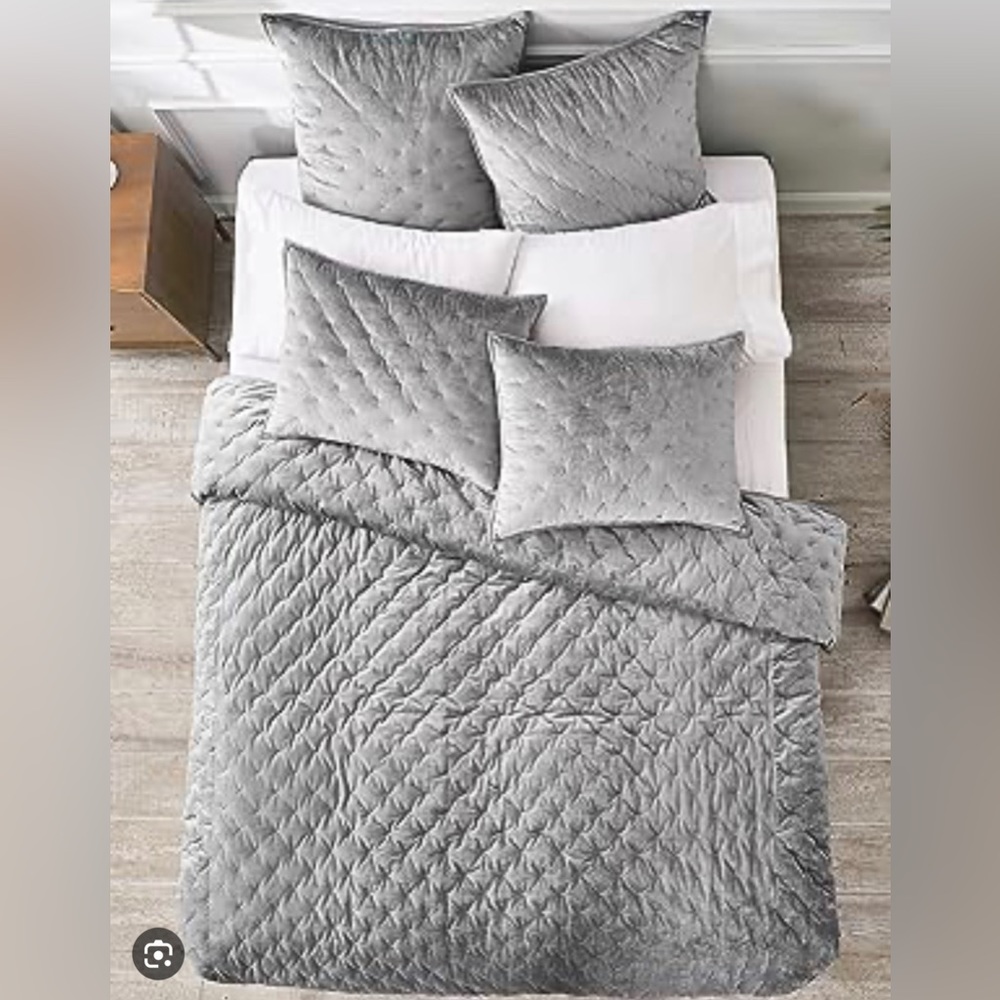 Ted Baker Velvet Coverlet F/Q